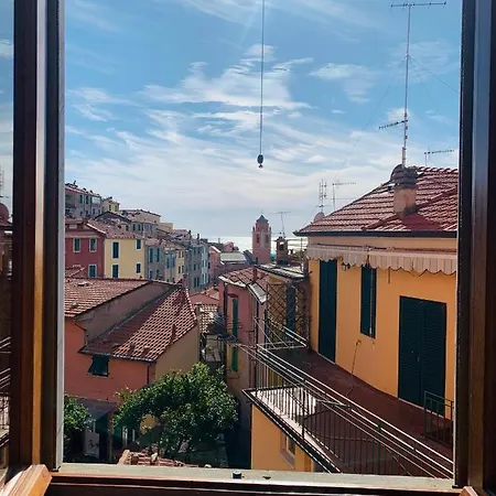 아파트 La Finestra Sul Campanile, *